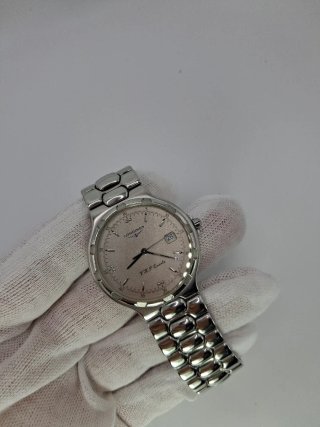 Longines Conquest V.H.P. Quartz  Ref: L1.613.4