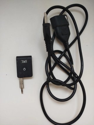 Amplificador Skytronic AV-100 Karaoke USB SD