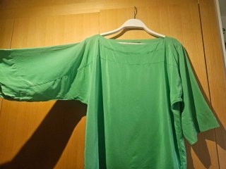 Blusa fluida verde