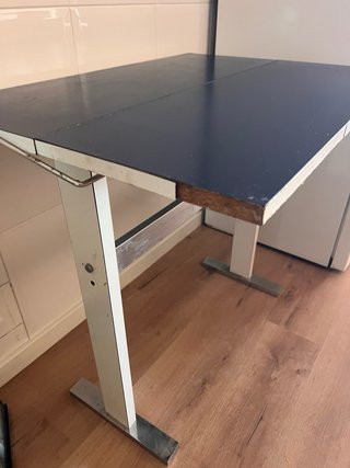 Mesa plegable vintage azul y blanca Urge vender