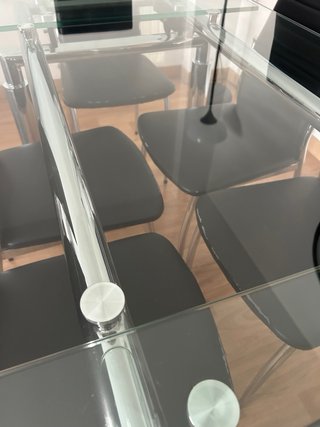 Mesa cristal y 6 sillas comedor negras de regalo