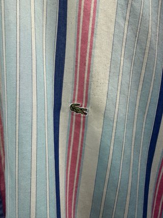 Camisa Lacoste Rayas Azul y Rosa