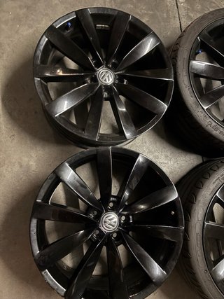 Llantas Lugano 19 Volkswagen originales 5x112
