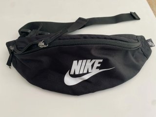 Riñonera Nike Negra