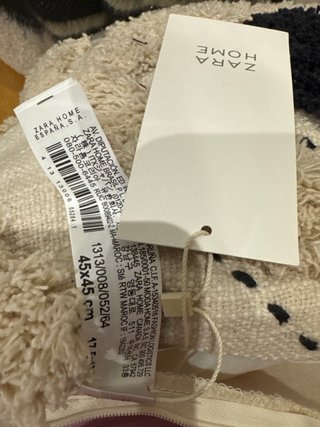 Cojín Zara Home Beige y Negro