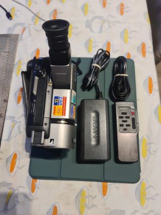 Videocámara Sony Handycam Hi8 XR