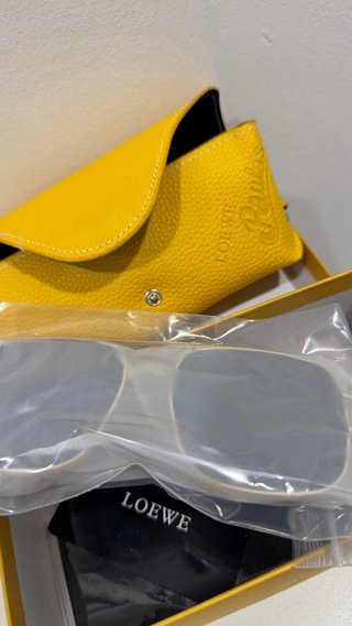 Gafas de Sol Loewe Amarillas