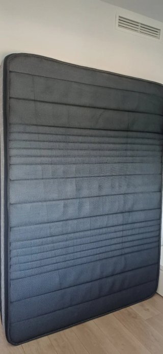 Colchón de 135 y 23cm de ancho