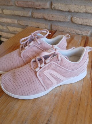 Zapatillas rosas a estrenar 38