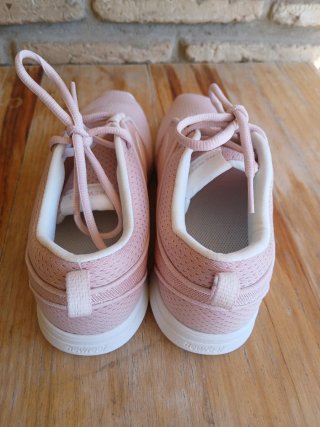 Zapatillas rosas a estrenar 38