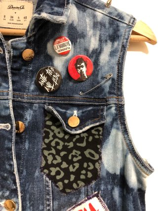 Chaleco vaquero punk lejiado