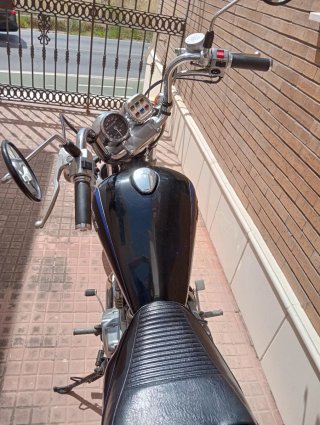 Kawasaki Vulcan AN500 Negra y Azul