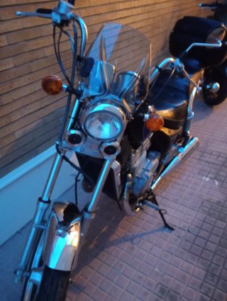 Kawasaki Vulcan AN500 Negra y Azul