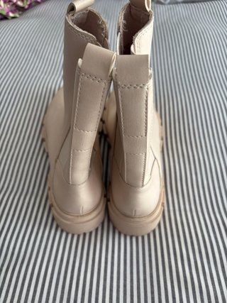 Botas Stradivarius Beige Talla 39 Nuevas