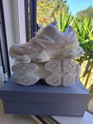 New Balance 9060 Beige/Bianco