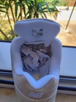 New Balance 9060 Beige/Bianco
