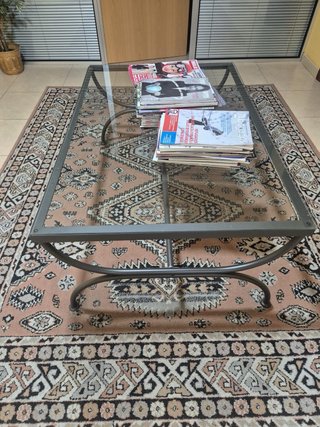 Mesa auxiliar cristal y metal