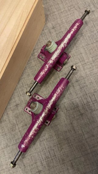 Ejes Caliber Trucks Morados