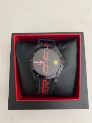 Reloj Ferrari Red Rev Negro y Rojo