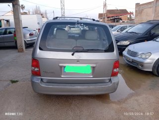 KIA Carnival 2003