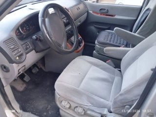 KIA Carnival 2003