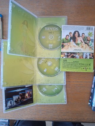 Weeds Blu-ray y DVD Temporadas 1-4