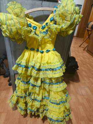 Vestido Flamenca/Sevillanas Amarillo