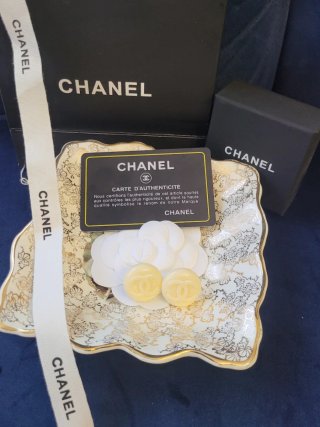 Pendientes Chanel CC Dorados