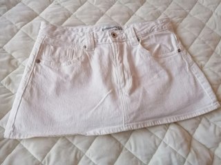 Falda pantalón Stradivarius blanca