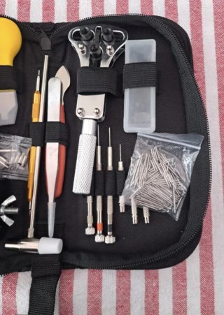 Kit di riparazione e manutenzione per orologi