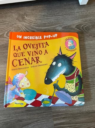 Libro pop-up La Ovejita que Vino a Cenar