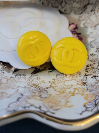 Pendientes Chanel Amarillos