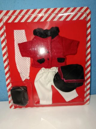 Conjunto de ropa ecuestre de Mariquita Perez