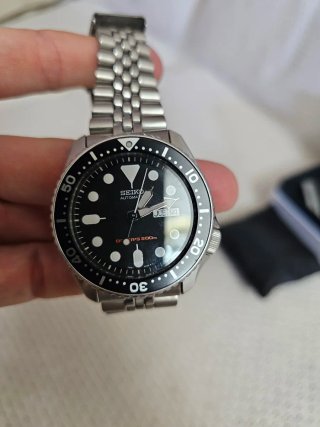 Seiko SKX007K2 Automático Diver 200m - Mítico