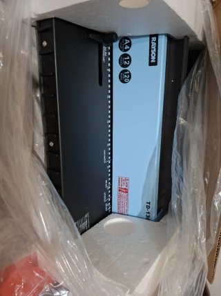 Máquina para anillar cuadernos