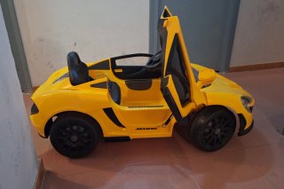 Coche eléctrico infantil a batería