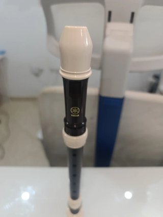 Flauta Yamaha Negra y Blanca