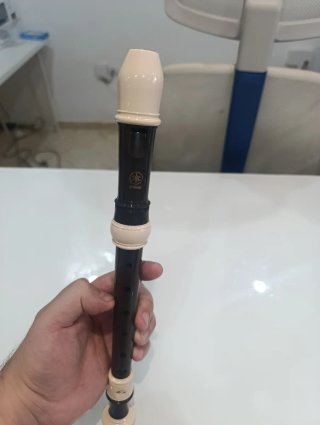 Flauta Yamaha Negra y Blanca