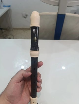Flauta Yamaha Negra y Blanca