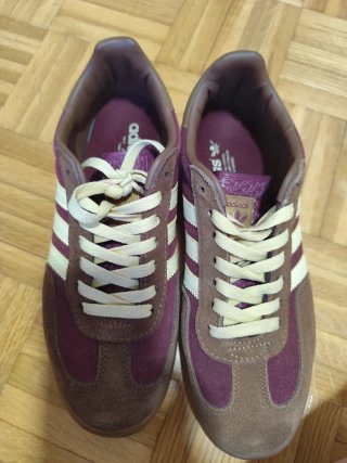 Adidas Gazelle burdeos y marrón