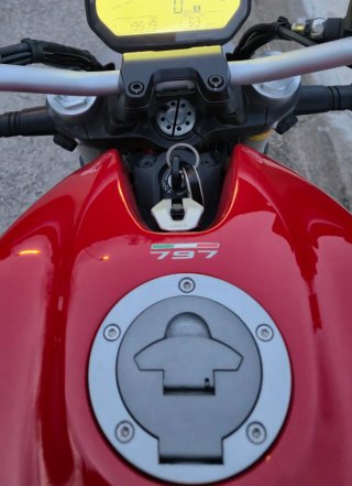 Ducati Monster 797 Roja 2018 Limitada para A2
