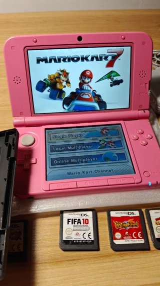 Nintendo 3DS XL Rosa + 8 Giochi