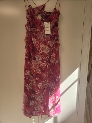 Vestido Zara floral volantes