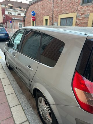 Renault Grand Scenic 2005