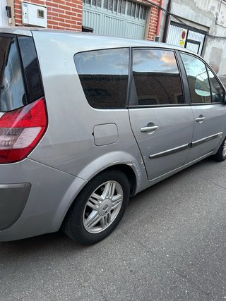 Renault Grand Scenic 2005