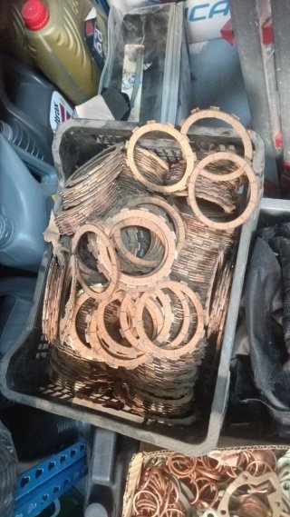 Lote de piezas de moto