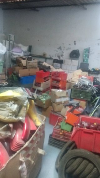 Lote de piezas de moto