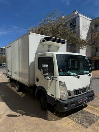 NISSAN NT400 PLATAFORMA