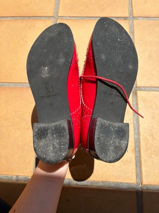 Zapatos rojos de charol