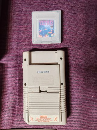 Nintendo Game Boy Clásica con Caja